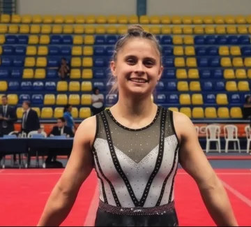 Samantha Marín hace historia en la Gimnasia Mundial: El éxito detrás del Programa Case V