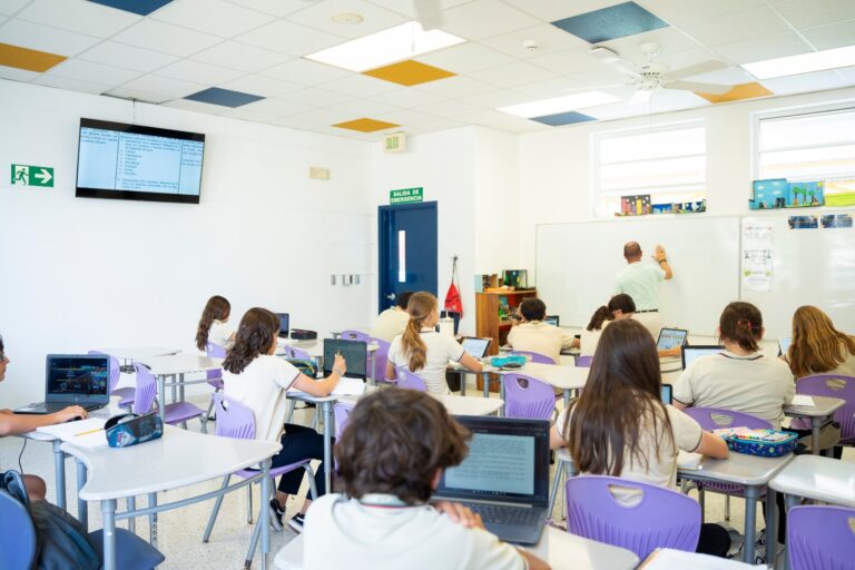 St. Jude School acompaña a las familias internacionales